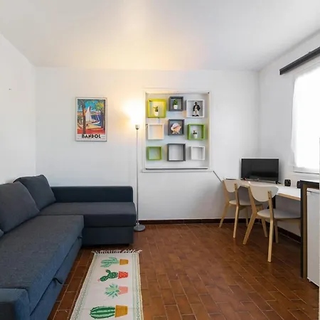 Varelia - Welkeys Apartment *